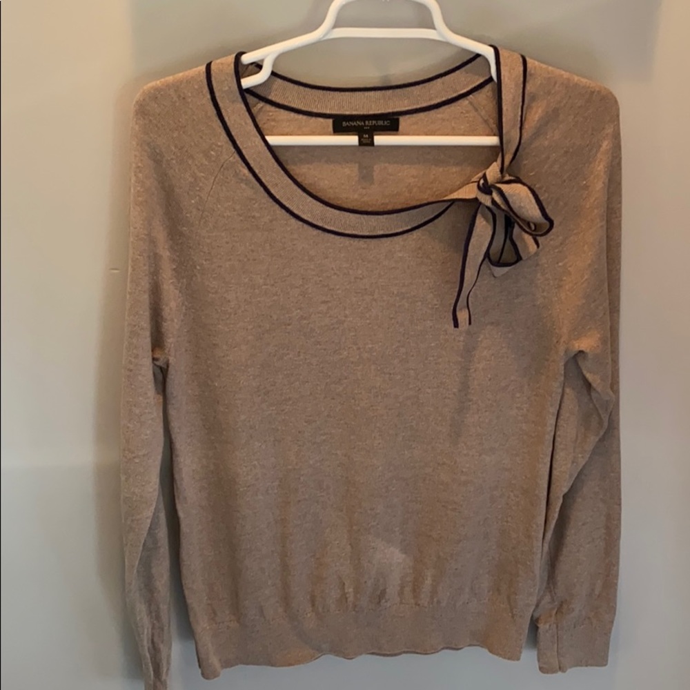 Banana Republic Long Sleeve Tee